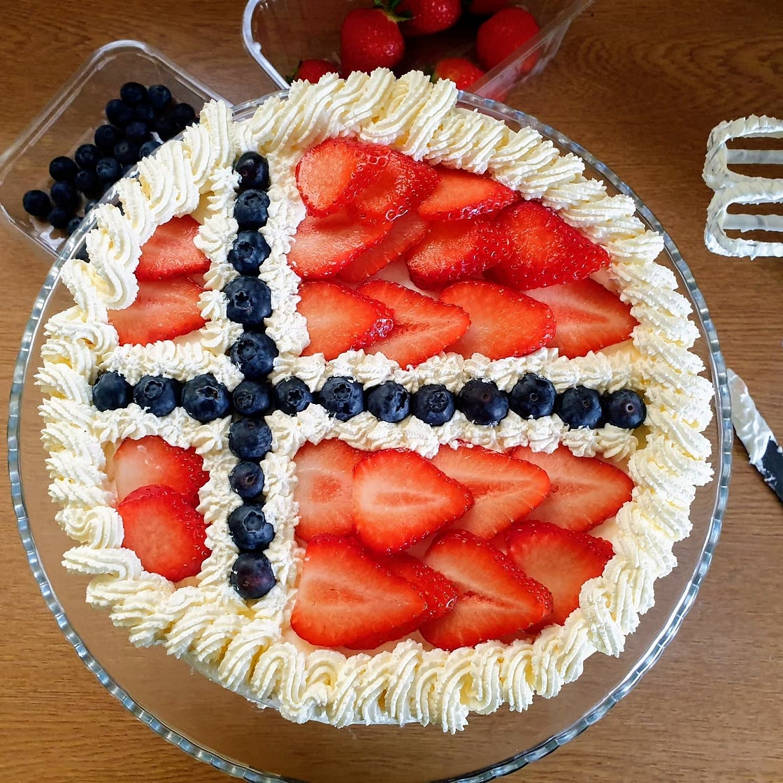 Bløtkake (Norwegian Cream Cake) - North Wild Kitchen