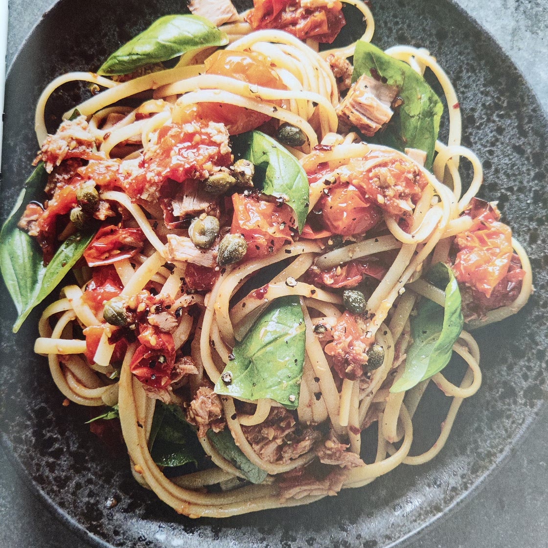 Roast tomato & tuna linguini