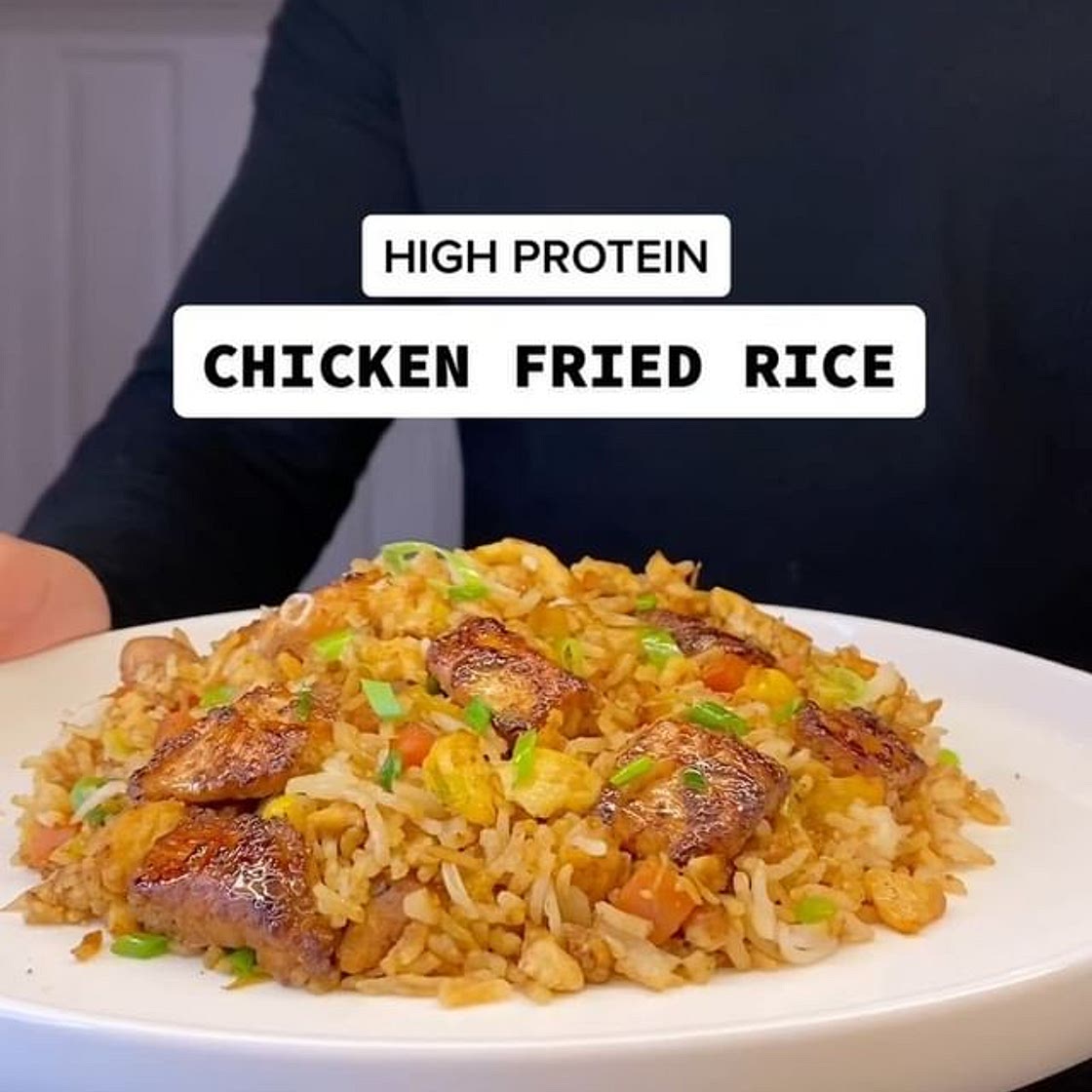 Chicken fried rice recipe😋 Would you Eat or Pass? 🎥By: 👉Follow for daily food posts ❤️Like &amp; Share with your friends For the chicken: • Cubed up chicken breast (300g raw weight) • 1 tsp olive oil • 1 tsp garlic powder • 1 tsp onion powder • 1 tsp bl