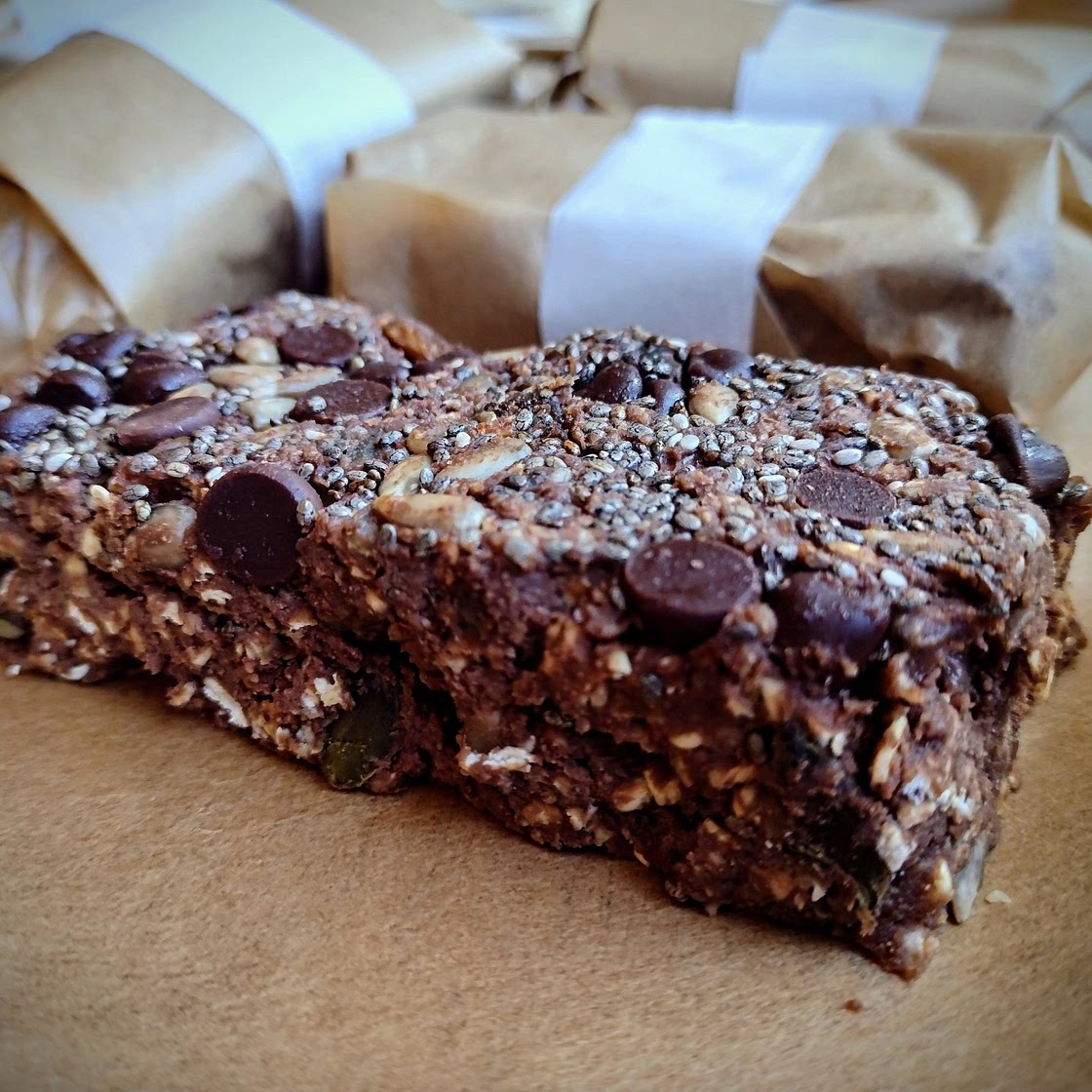 High-protein no-cooking vegan protein bars