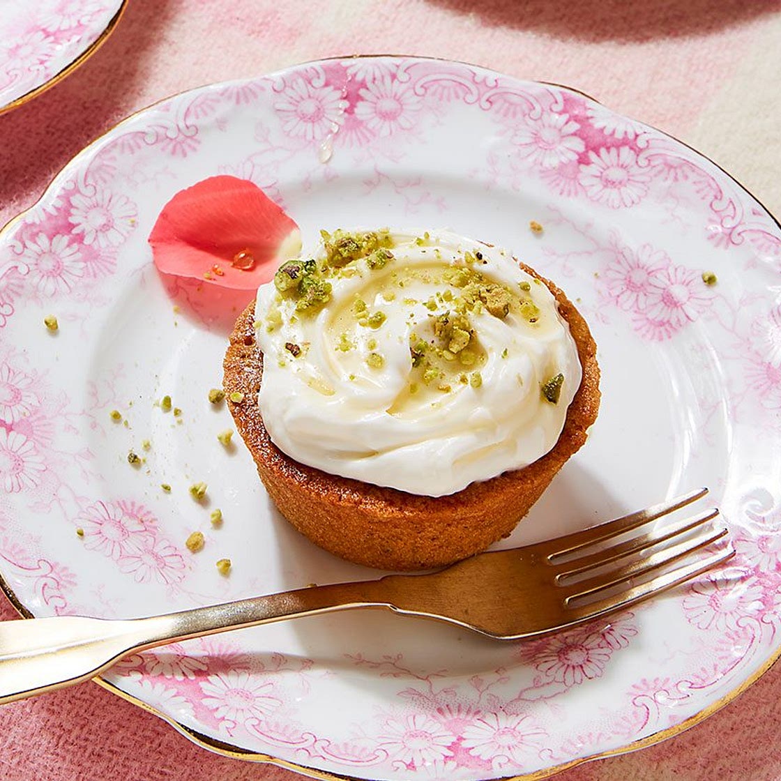 Pistachio, rose & honey cakes