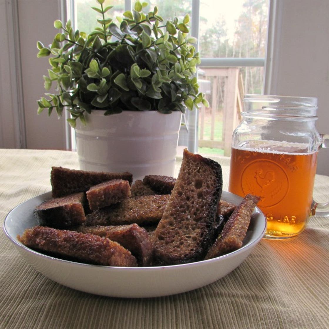 Garlic bread the Lithuanian way