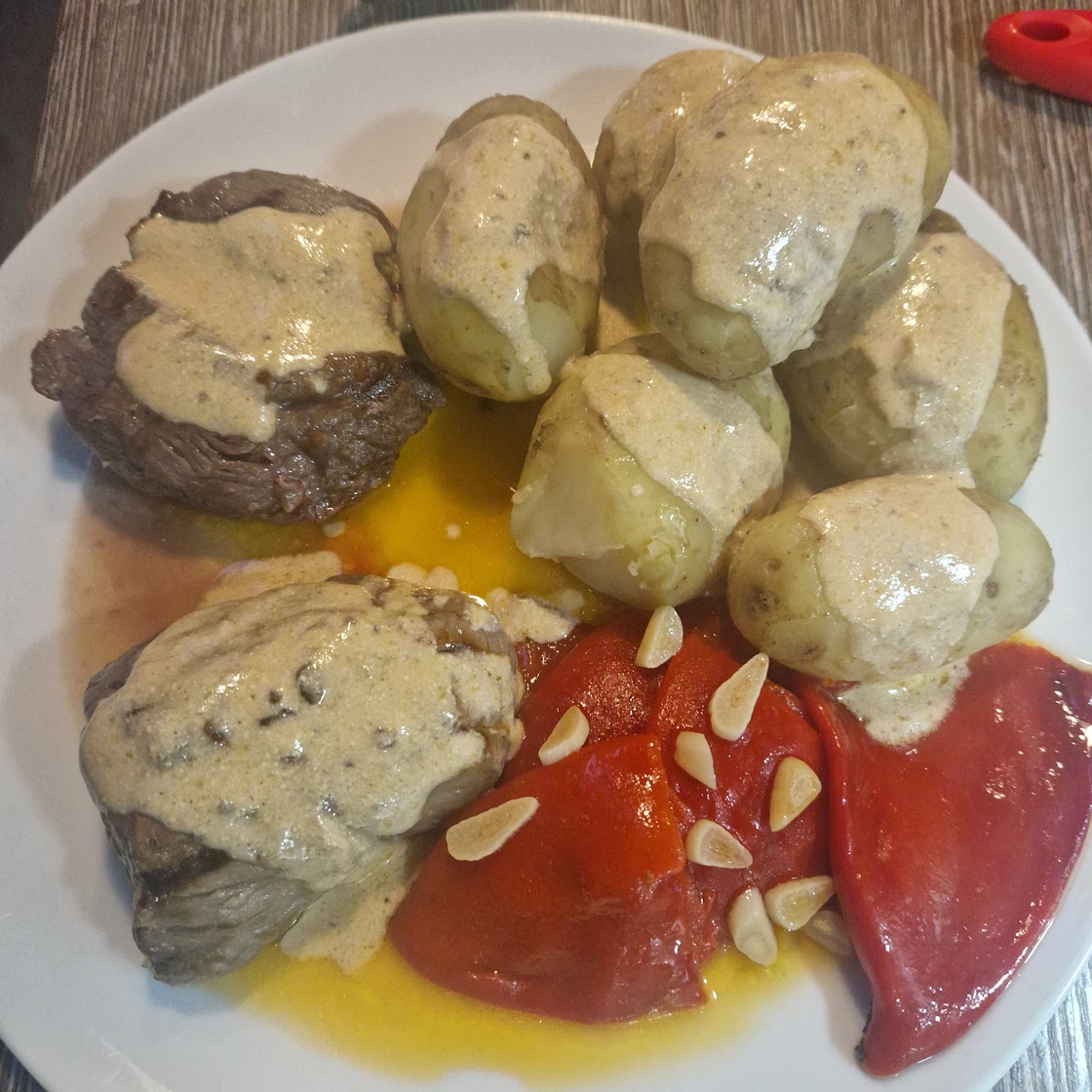Fillet steak with Jersey potatoes and piquillo peppers
