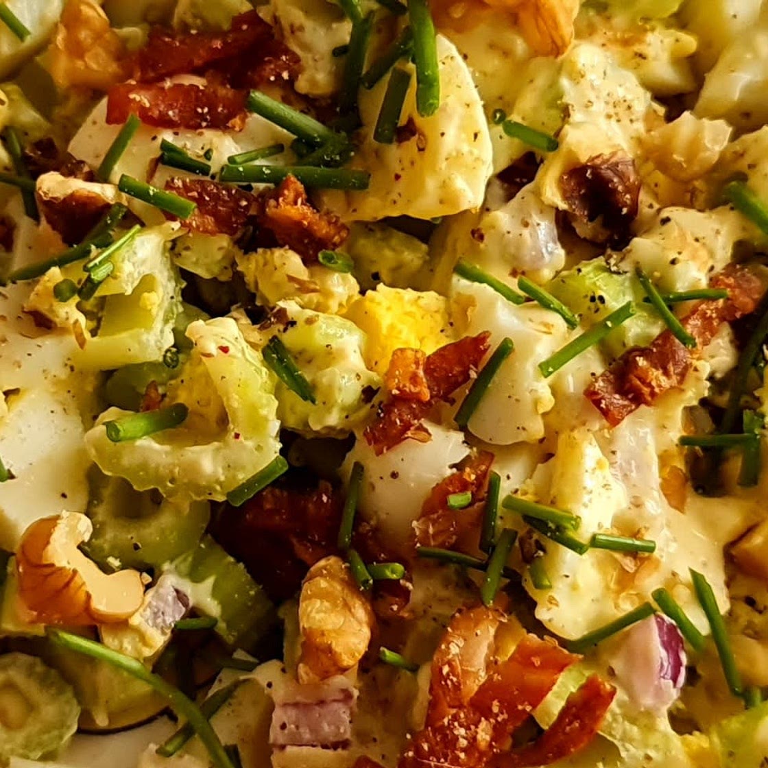 Celery and Egg Lunch Salad