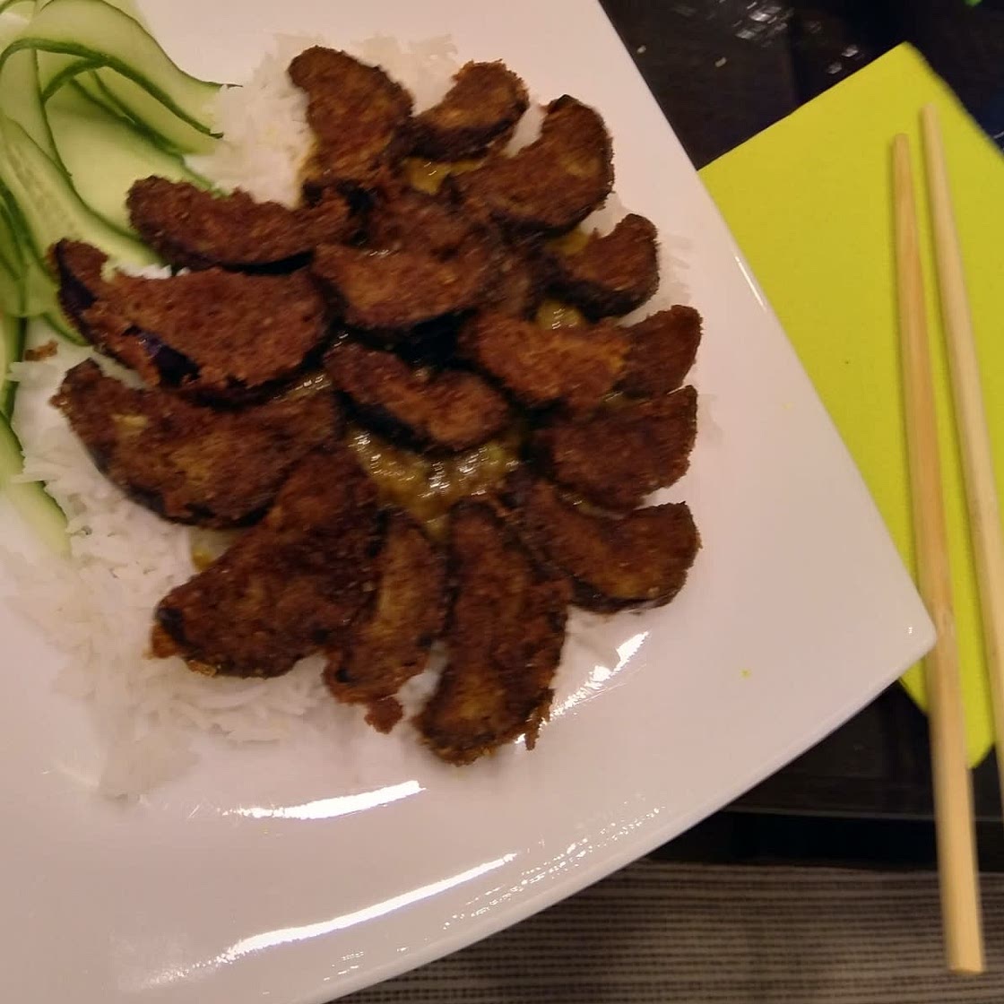 Aubergine katsu curry