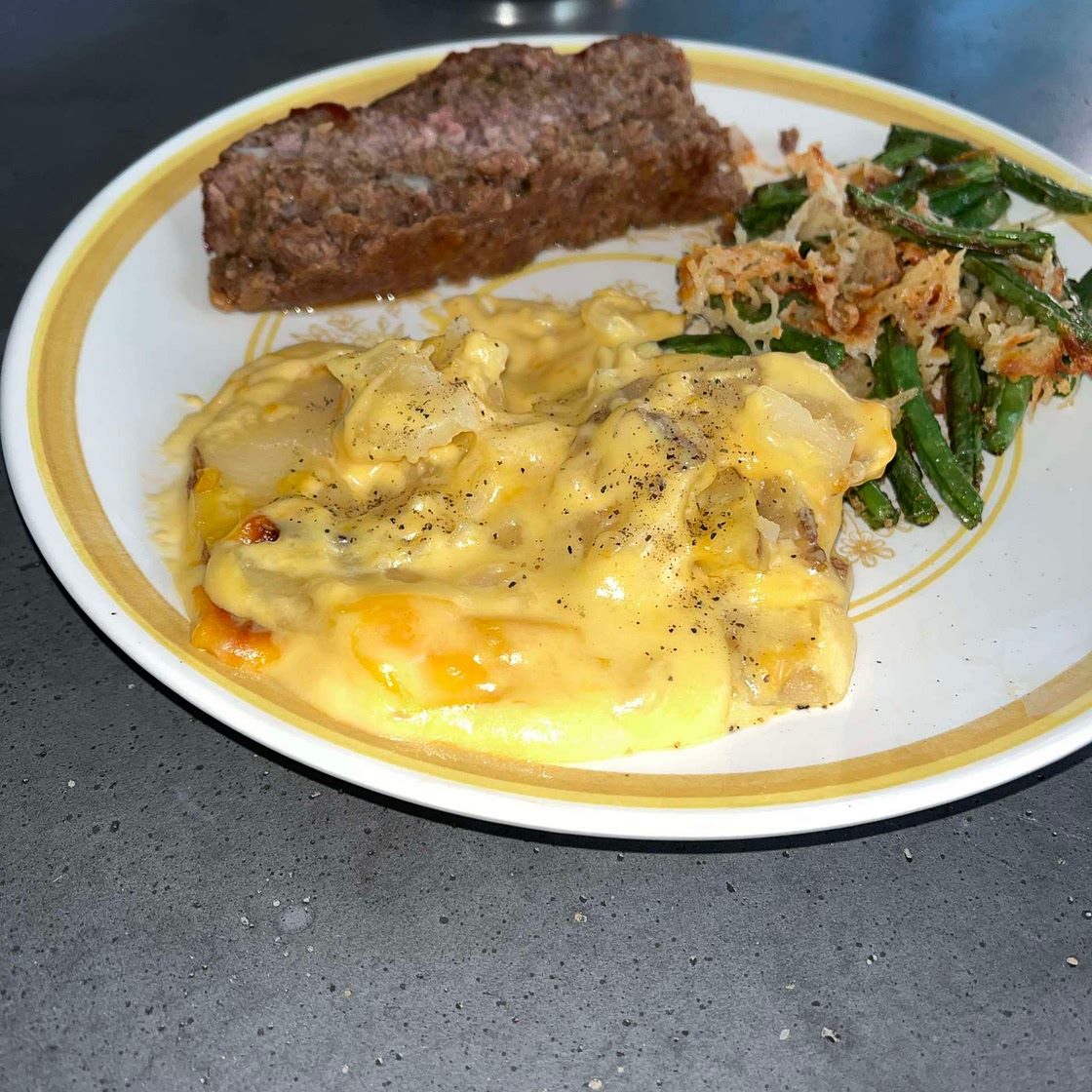 Cheesy Scalloped Potatoes