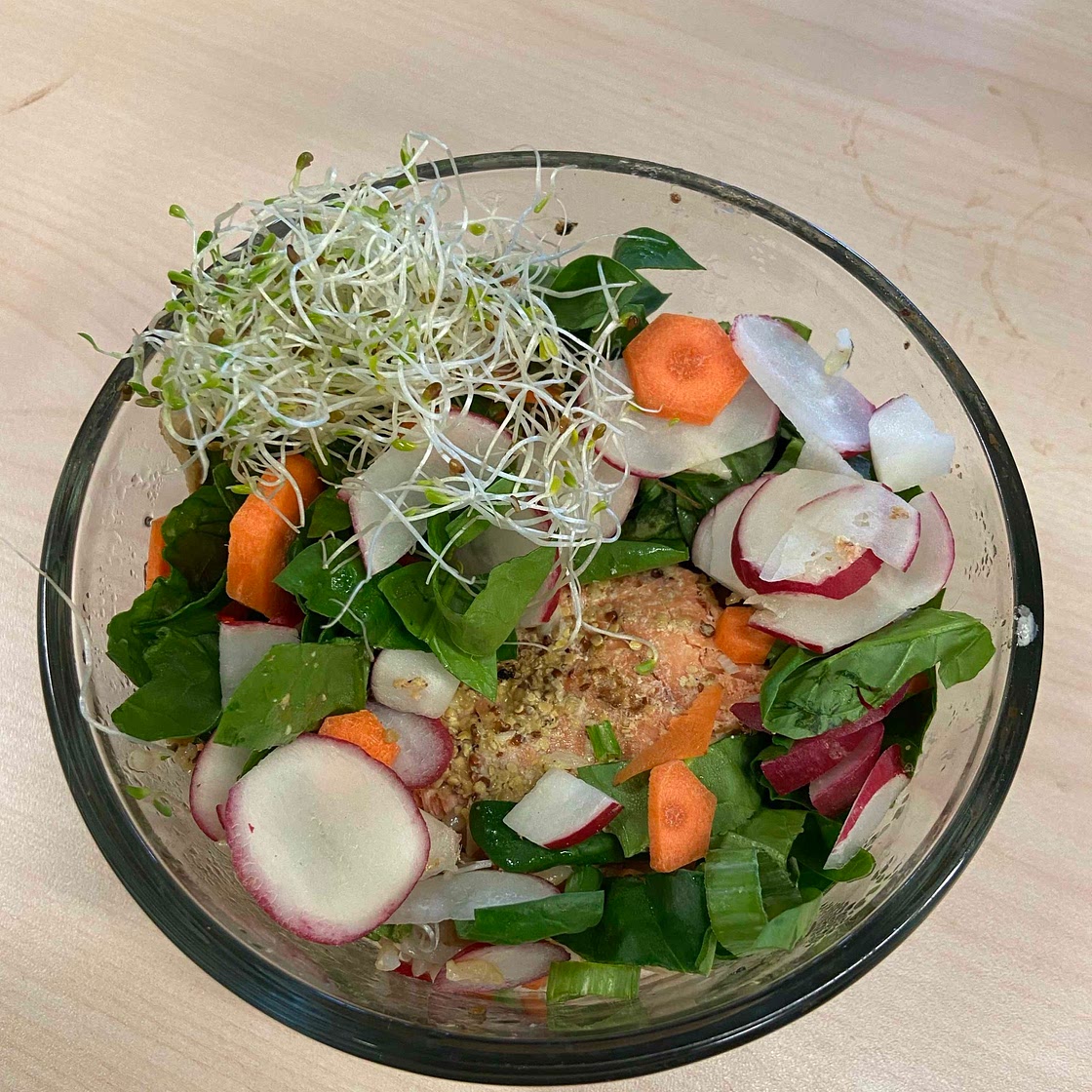 10-Minute Grilled Salmon Bowl