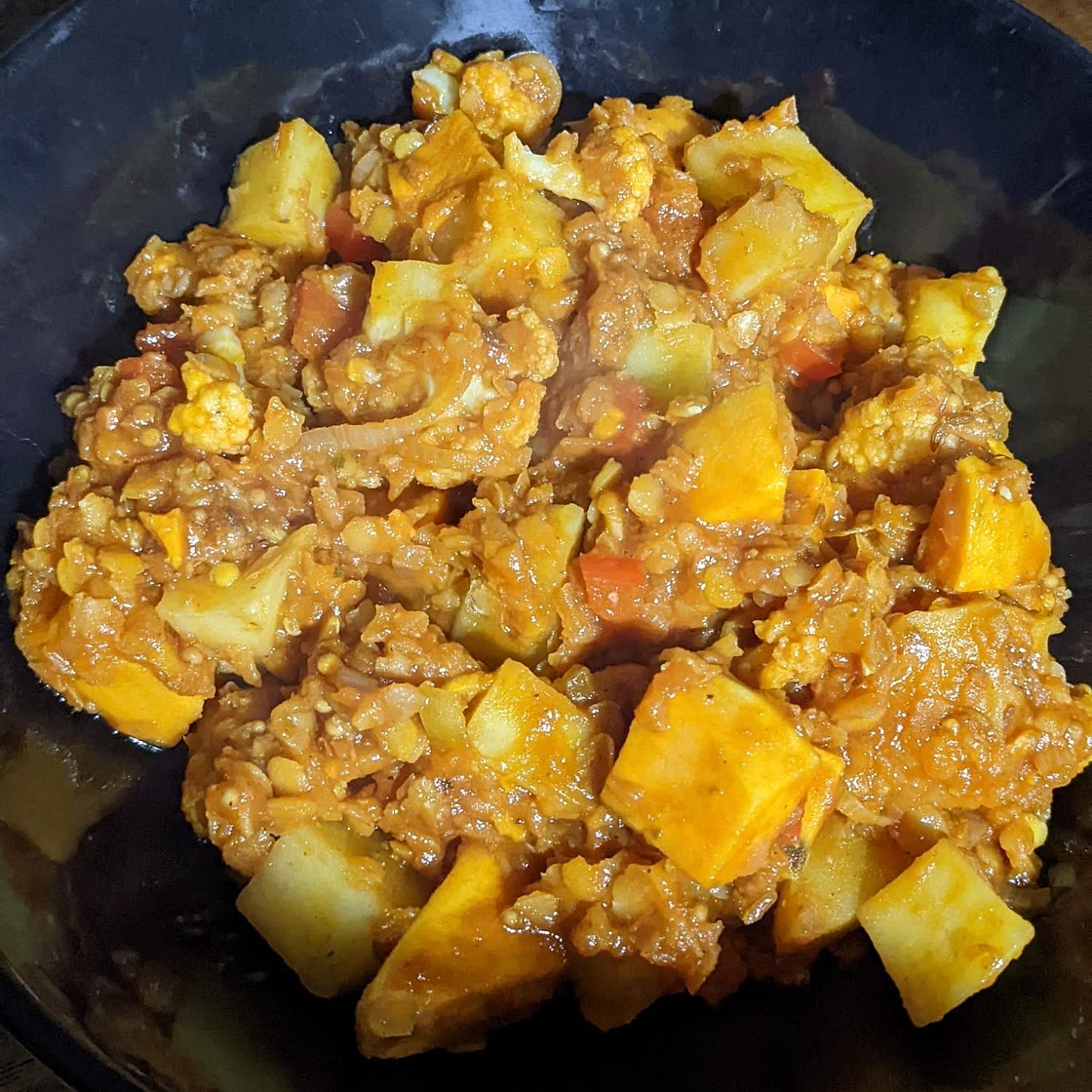 30-Minute Potato Cauliflower Red Lentil Curry