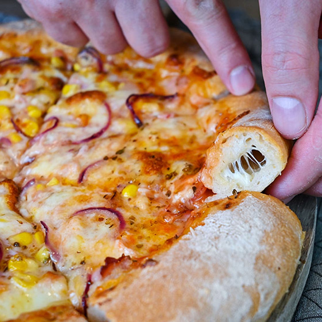 Cheese Stuffed Crust Pizza Recipe