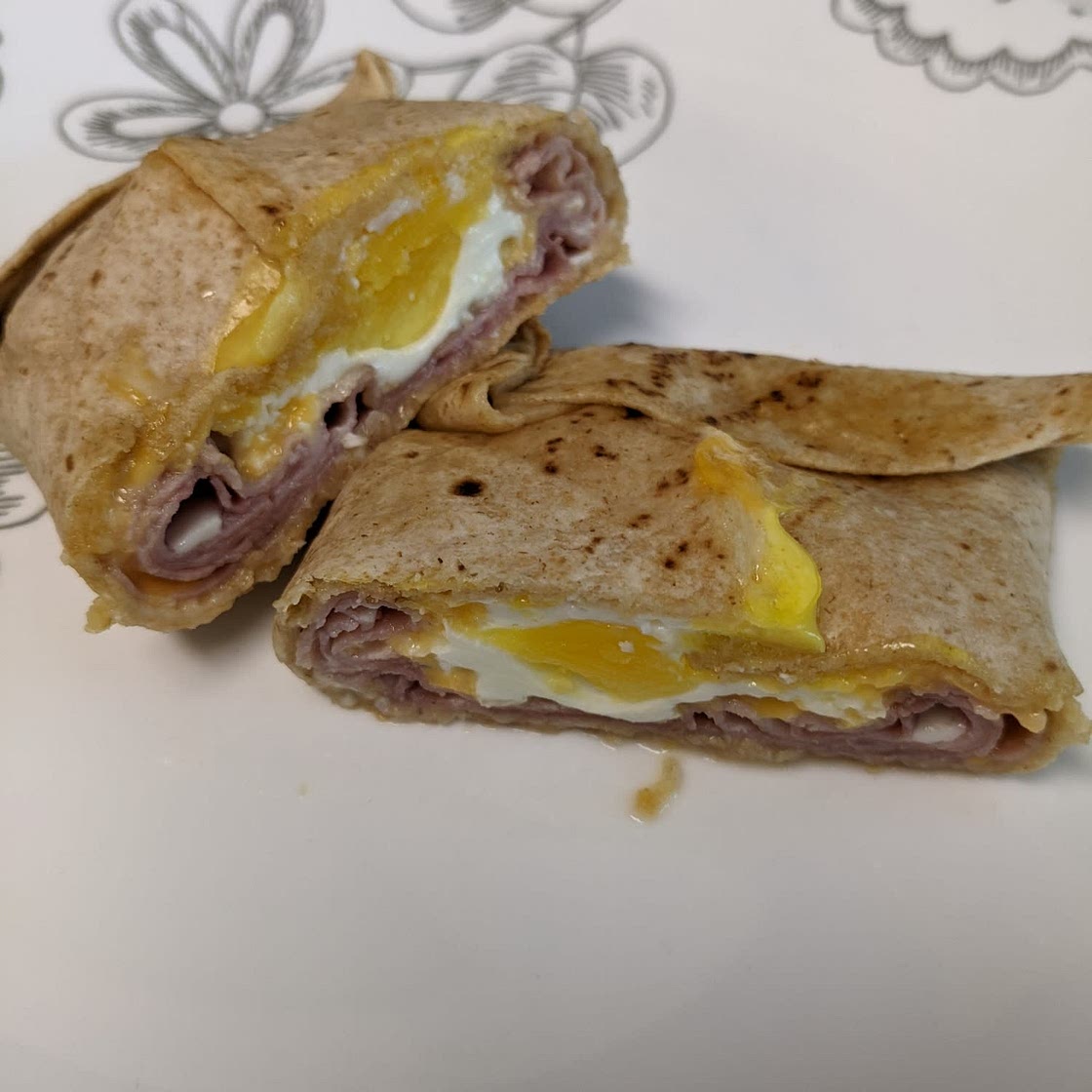 No Washing Up Ham, Egg & Cheese Pockets
