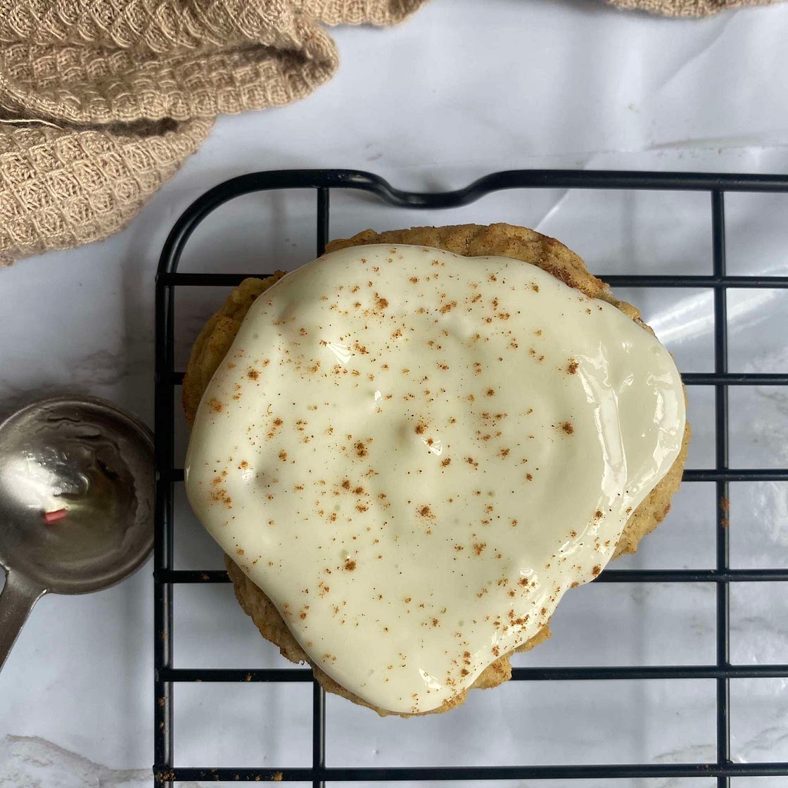 Snickerdoodle cookie (crumbl copycat).