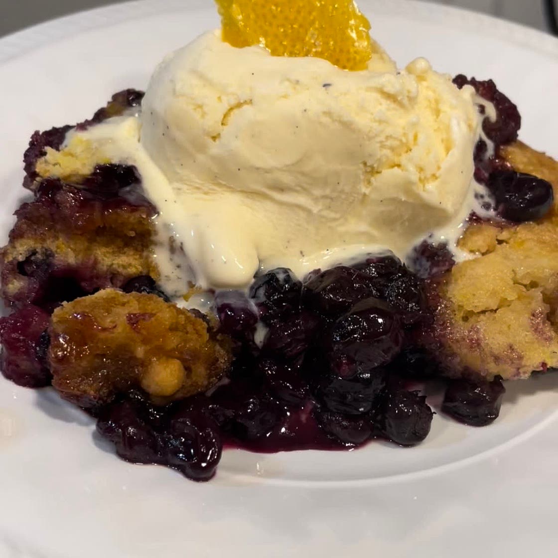 Blueberry Lemon Crockpot Cobbler 