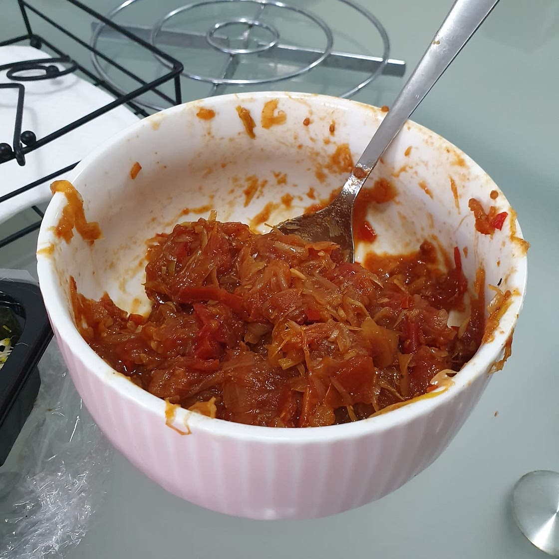 Homemade tomato chutney