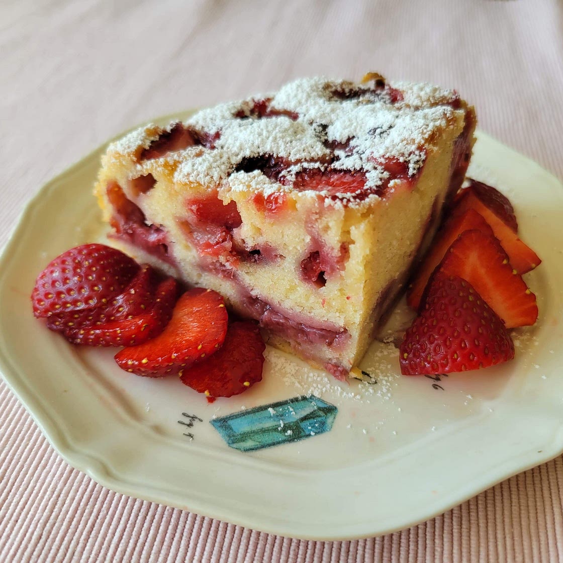 The BEST French Strawberry Cake