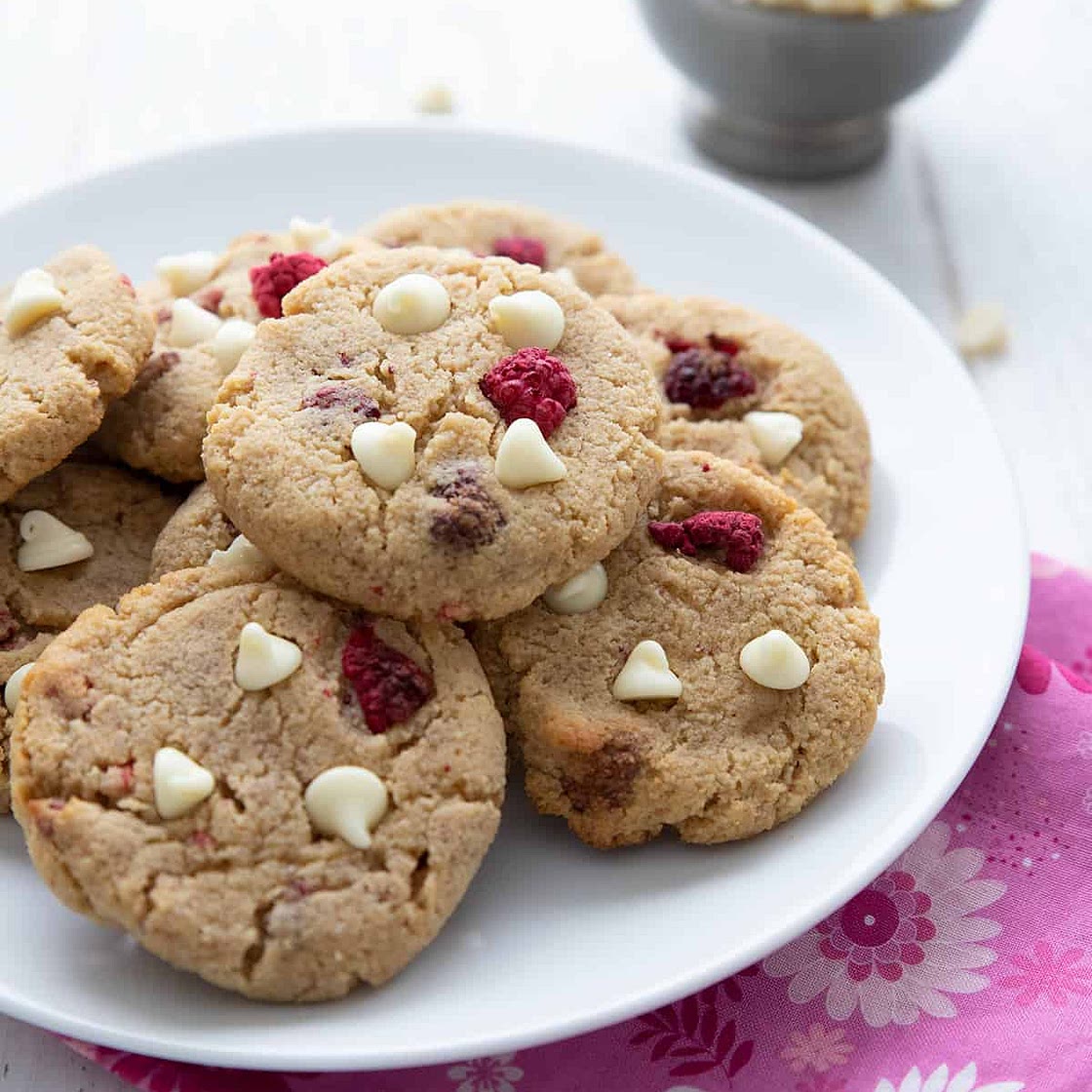 Keto Raspberry Cheesecake Cookies