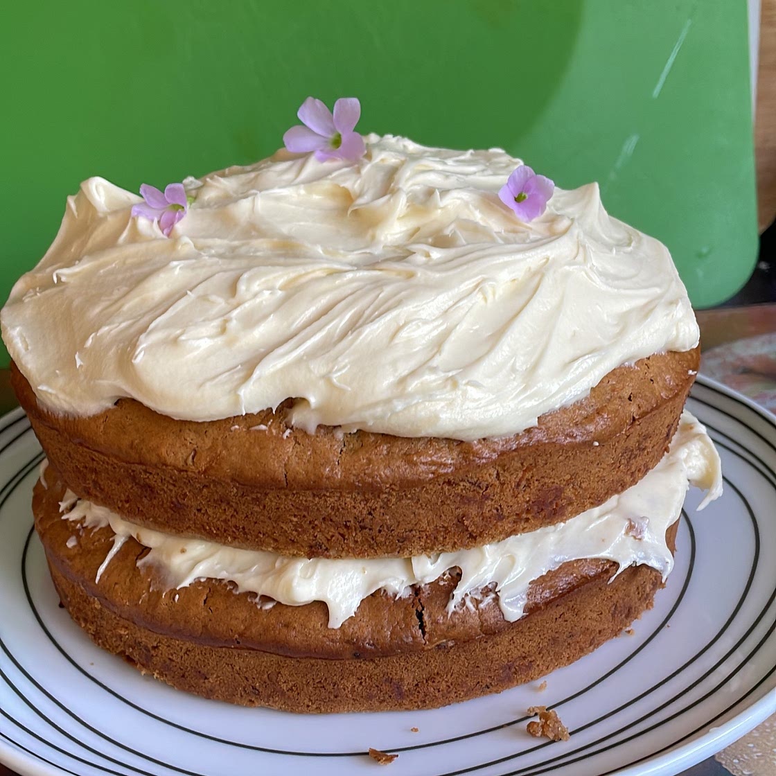 Easy Vegan Carrot Cake