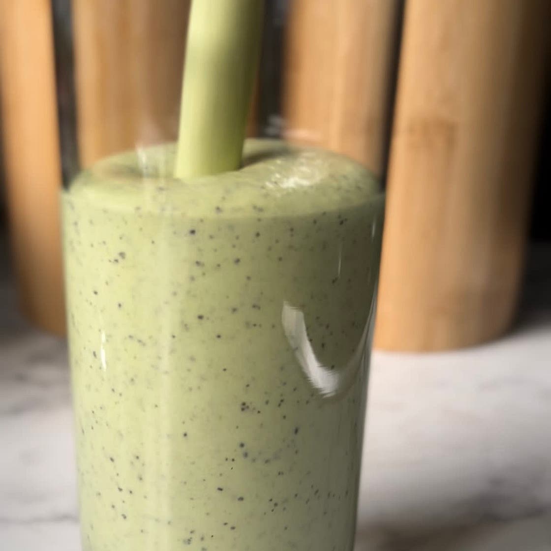 Mango and Spinach Smoothie