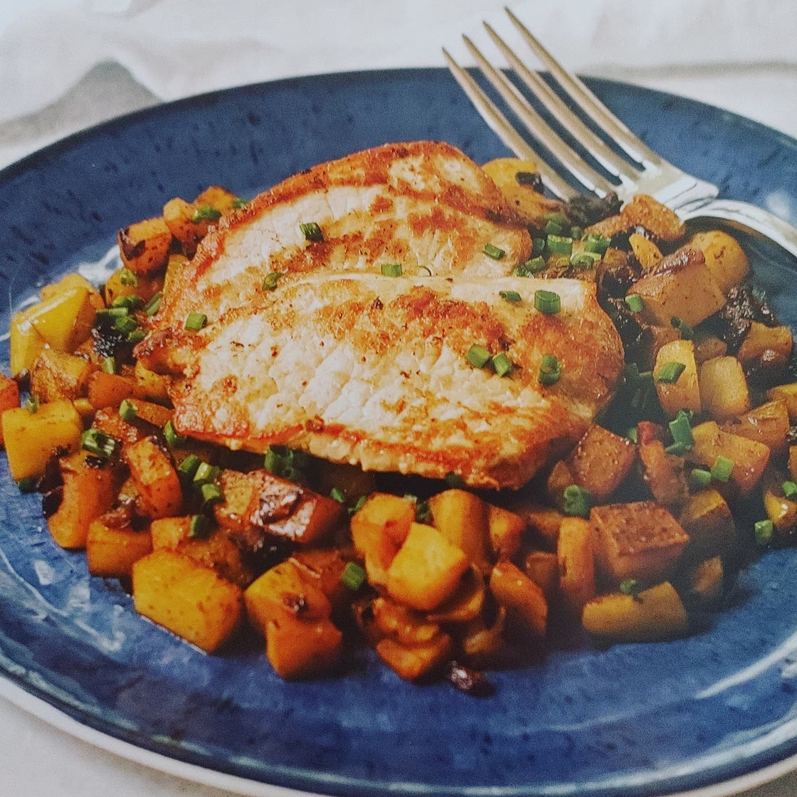 Pork chops with savory Apple bacon hash