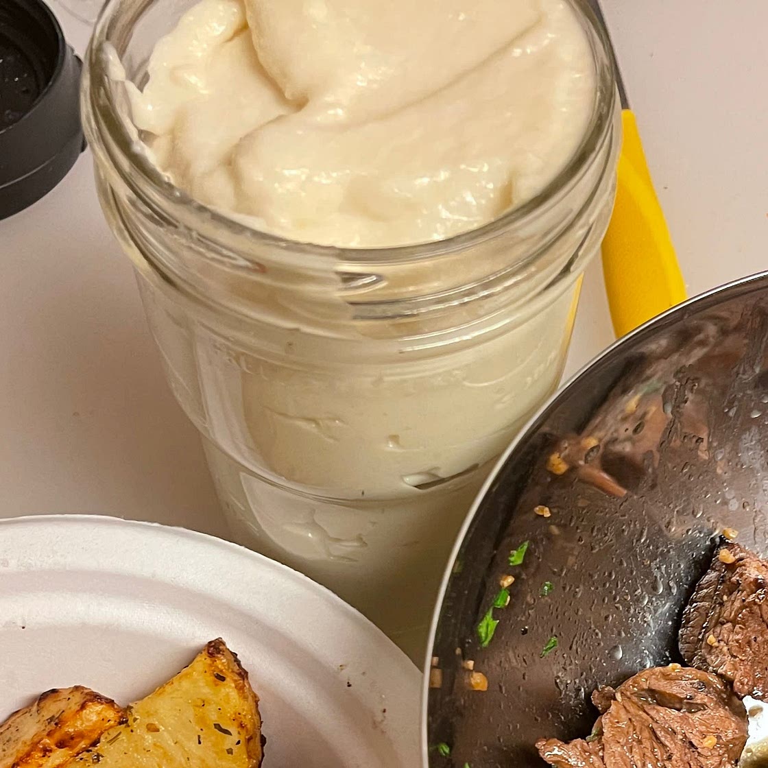 Lebanese Garlic Sauce (Toum)