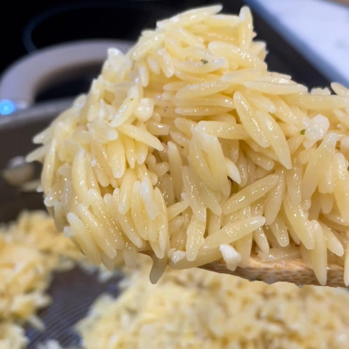 Garlicky Lemon Orzo 