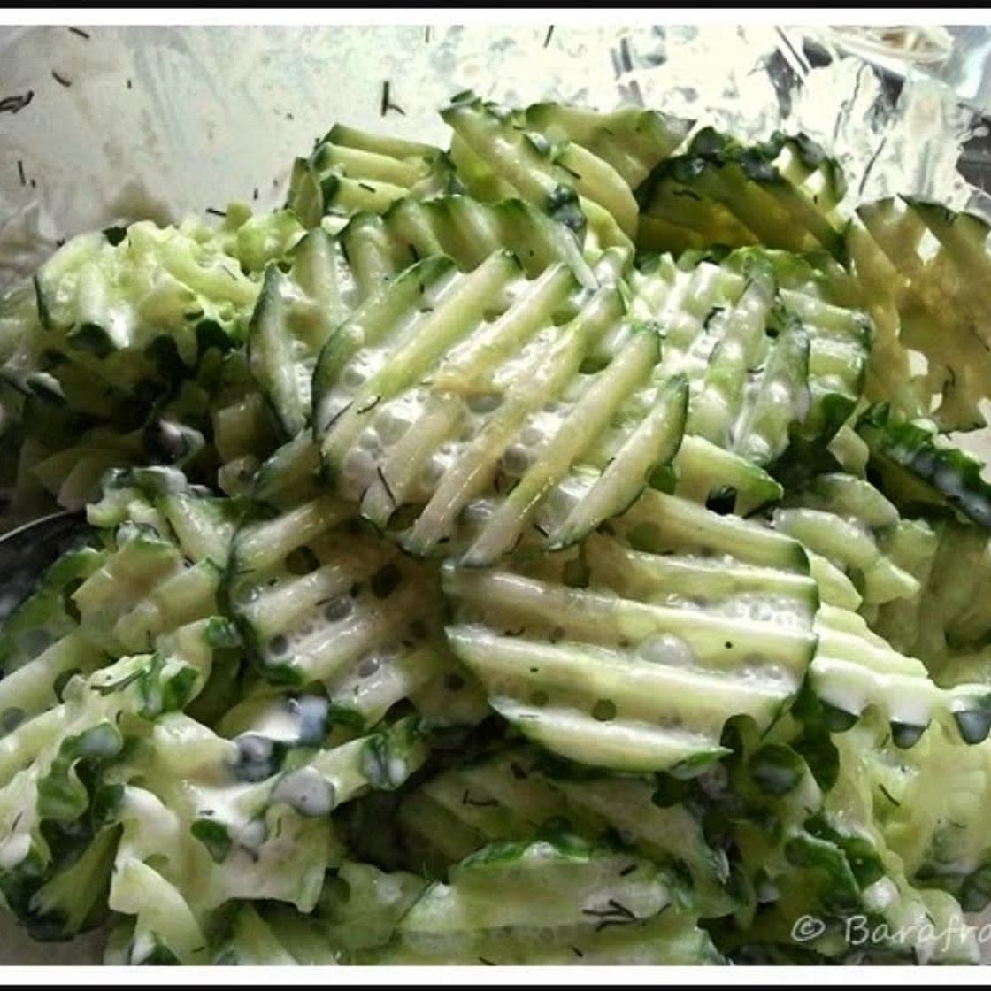 Gitter Gurken Salat