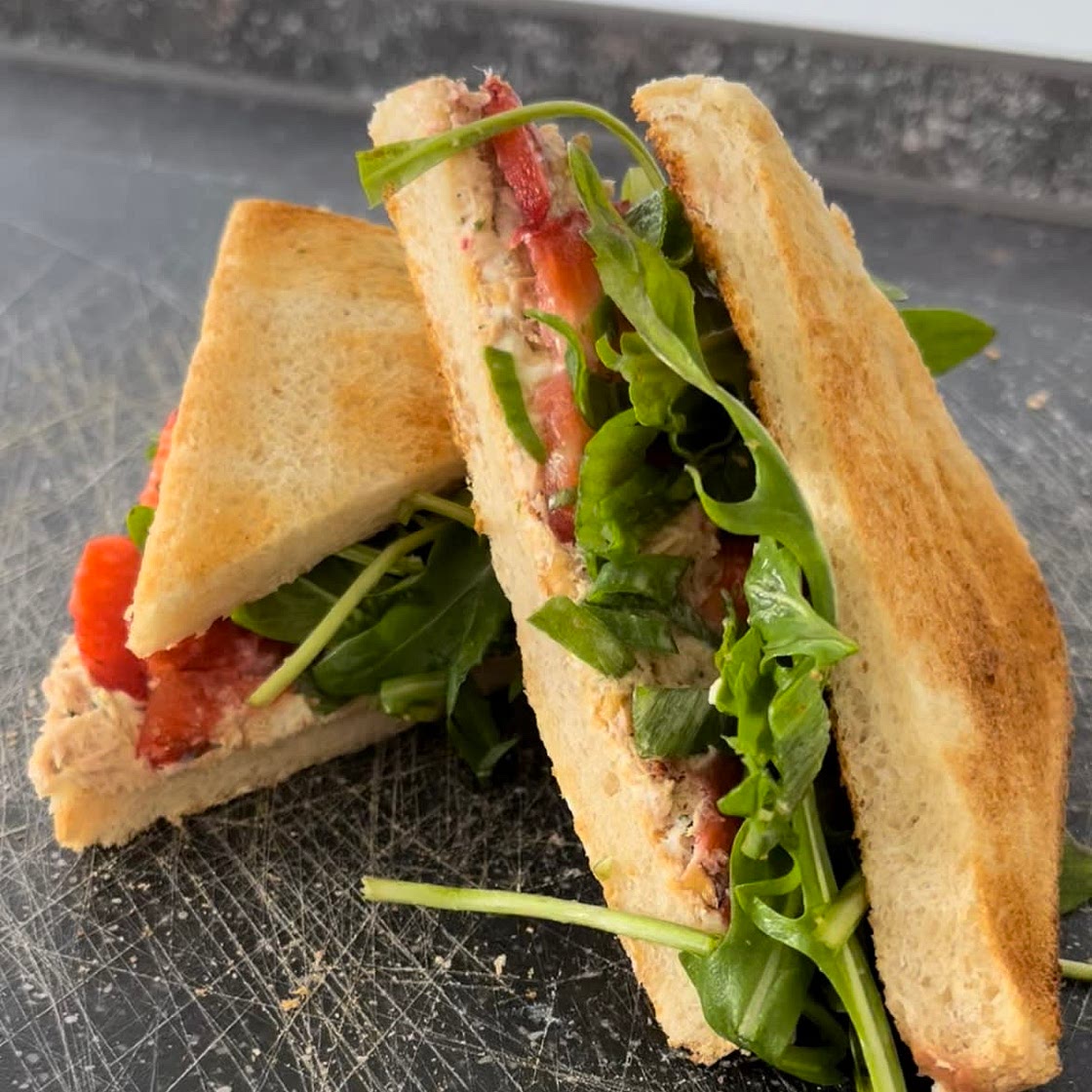 Tuna sandwich