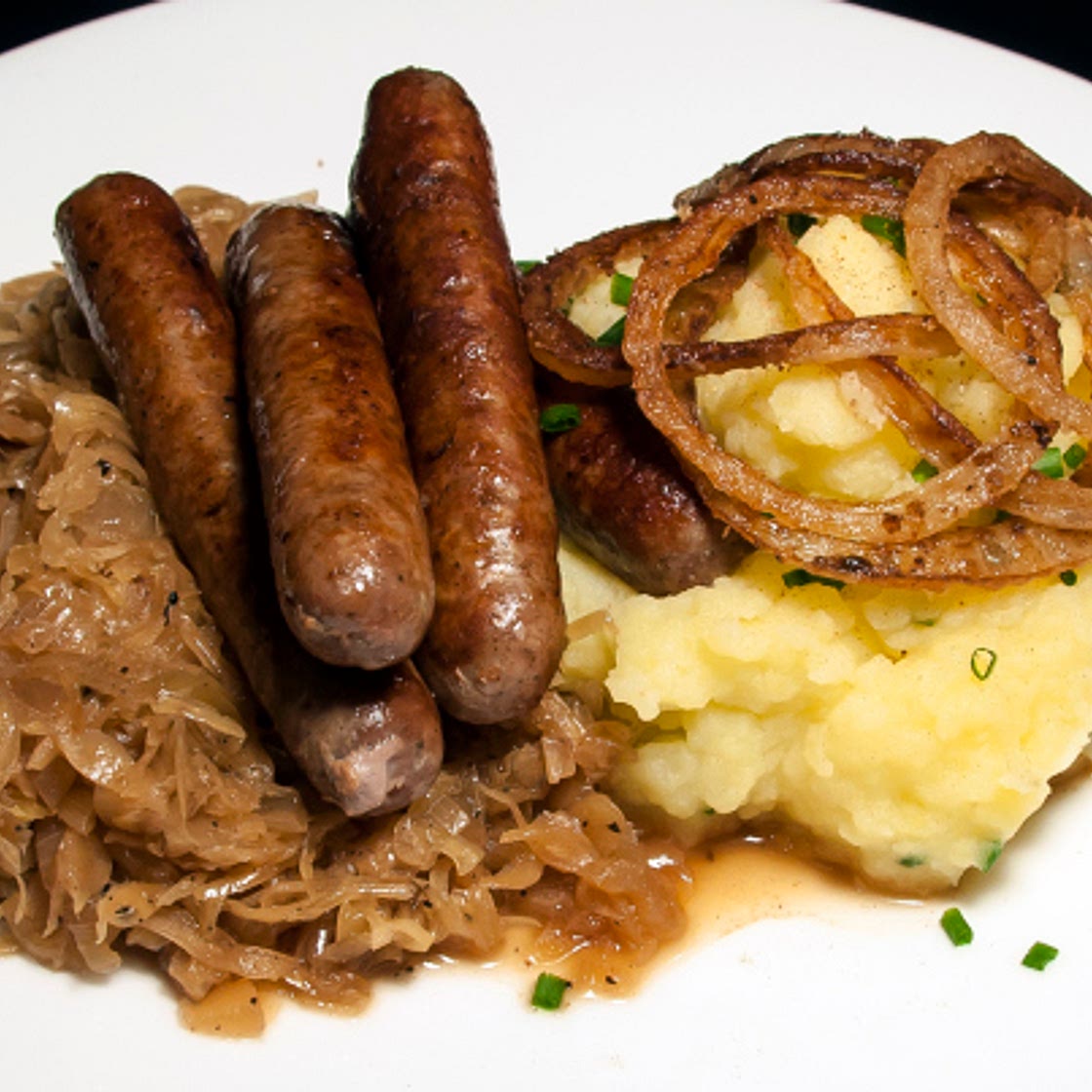 Nürnberger Bratwurst with Sauerkraut | The Little GSP