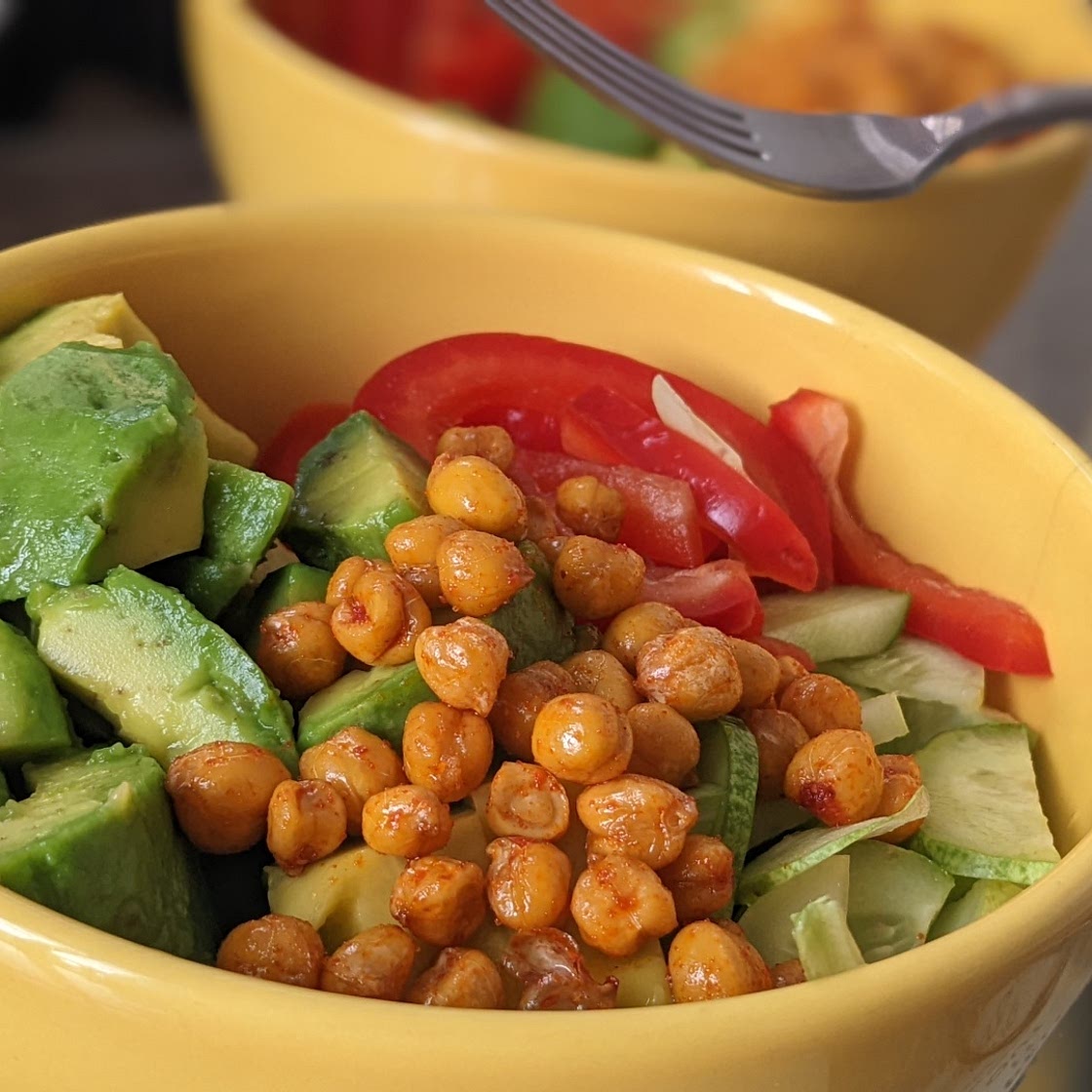 Healthy Avocado Chickpea salad