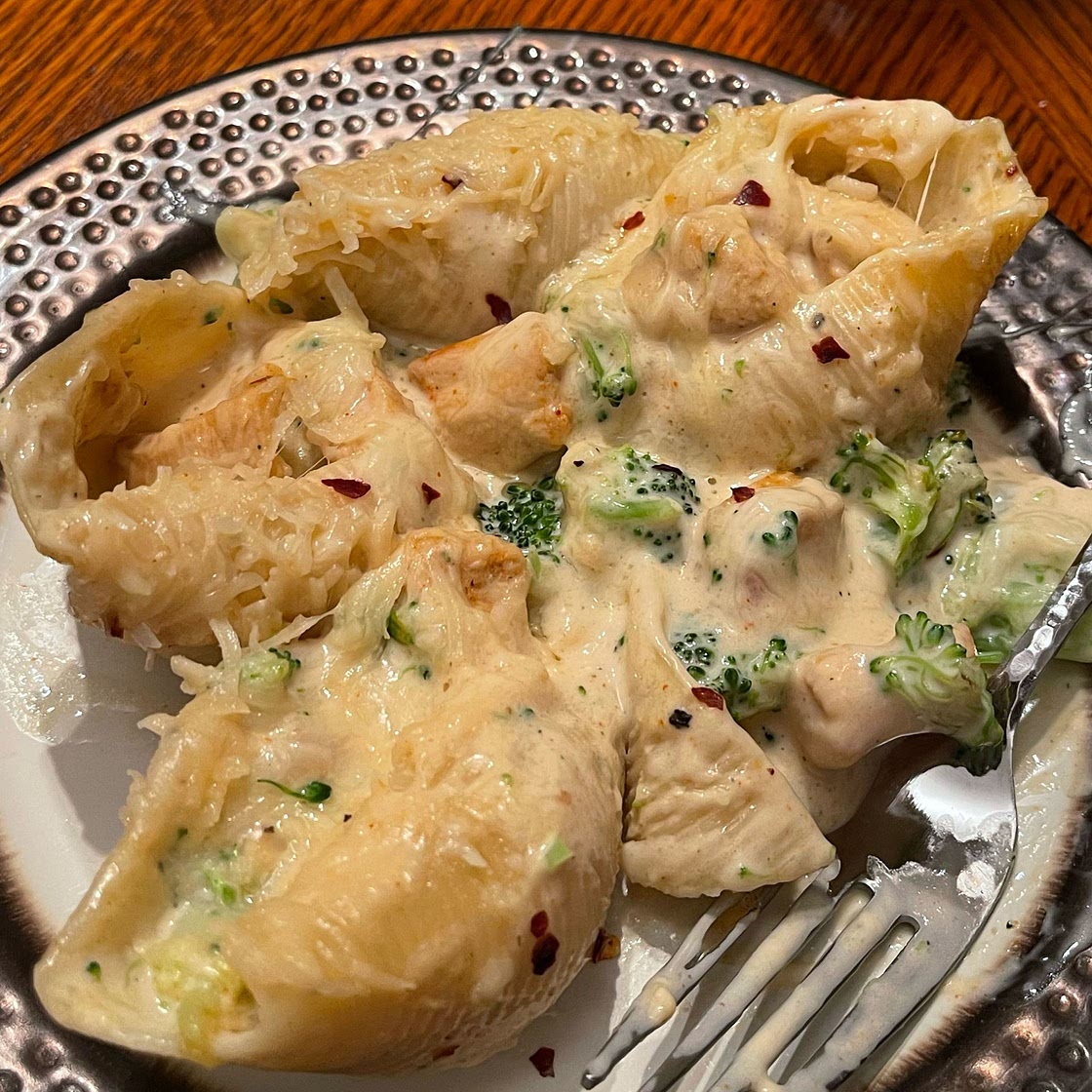 Chicken Broccoli Alfredo Stuffed Shells