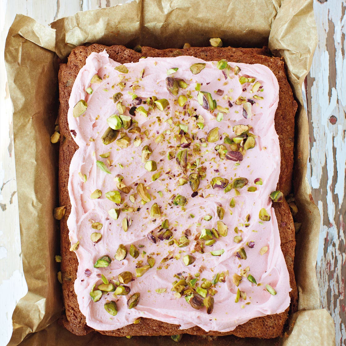 Turkish delight friendship cake