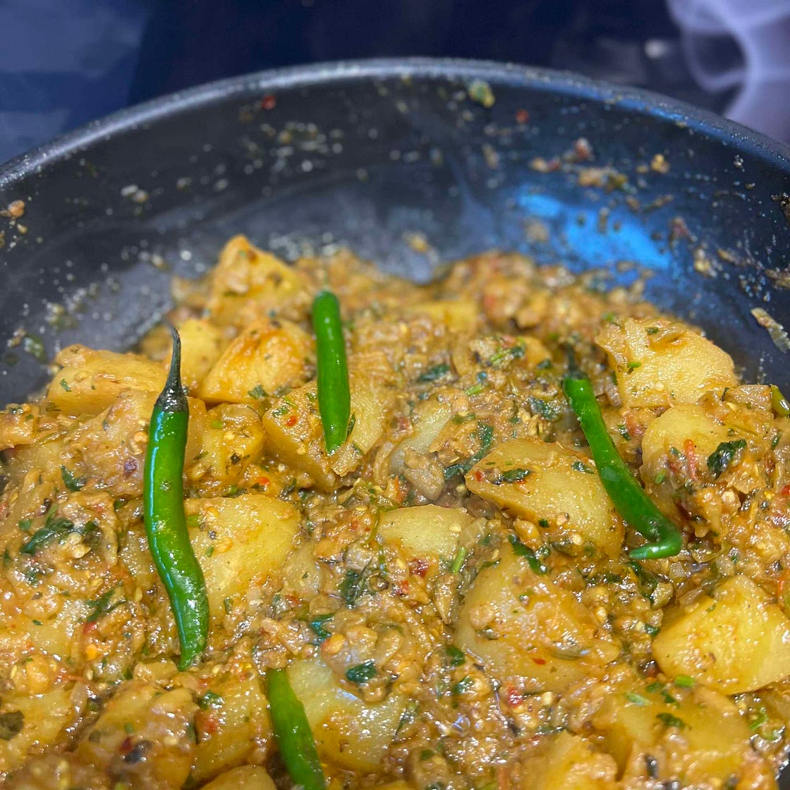 Aloo Bengan / Potato and Aubergine curry