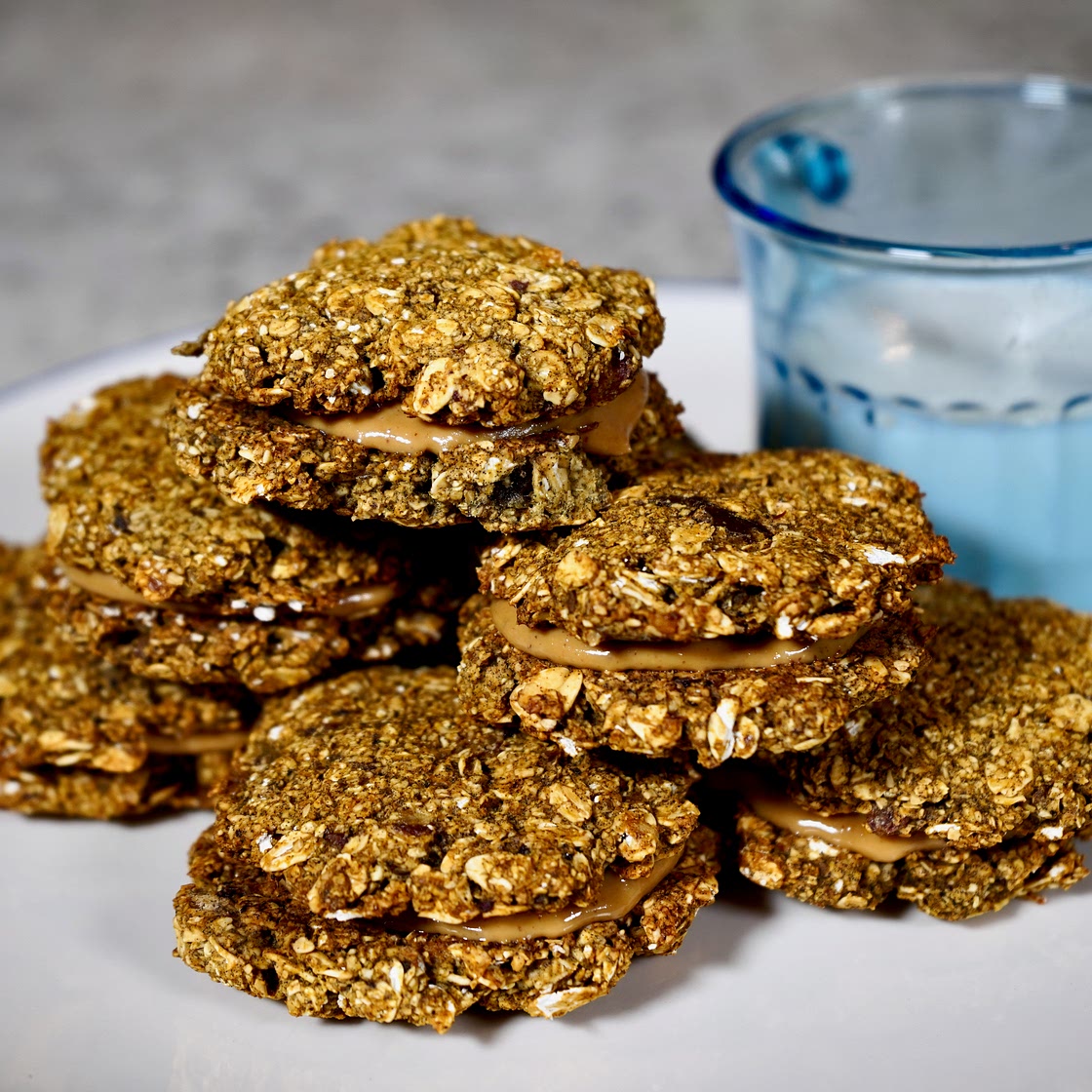 Vegan Oatmeal Sandwich Cookies