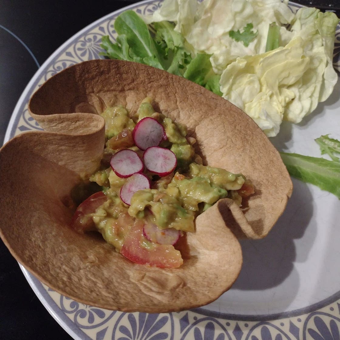 Guacamole Tortilla Cups