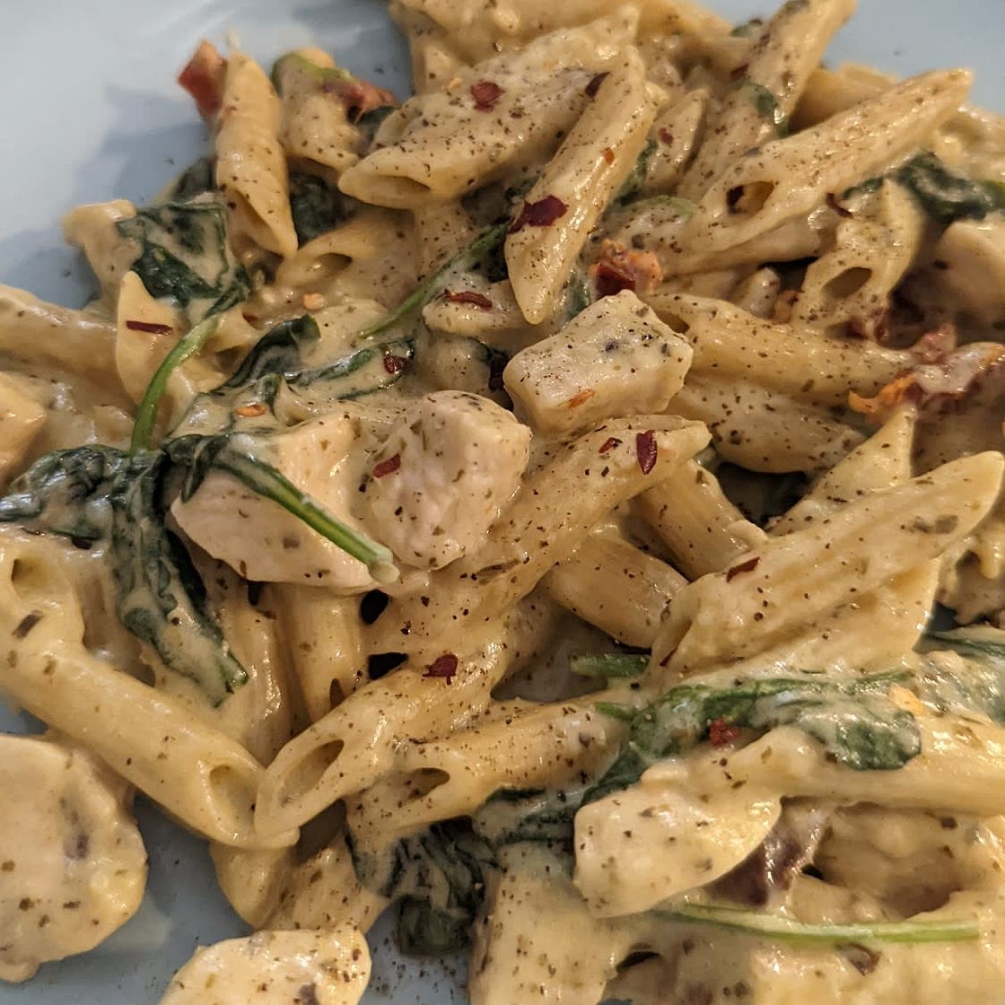 One Pot Creamy Pesto Chicken Pasta