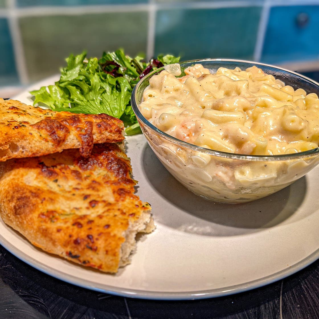 garlic prawn mac and cheese