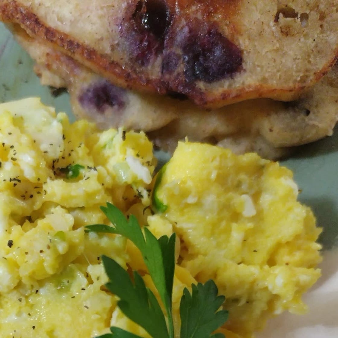 Fluffiest Blueberry Pancakes