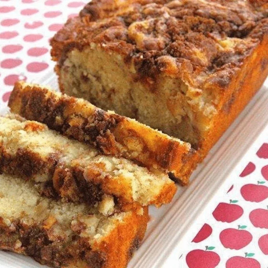 APPLE CINNAMON BREAD