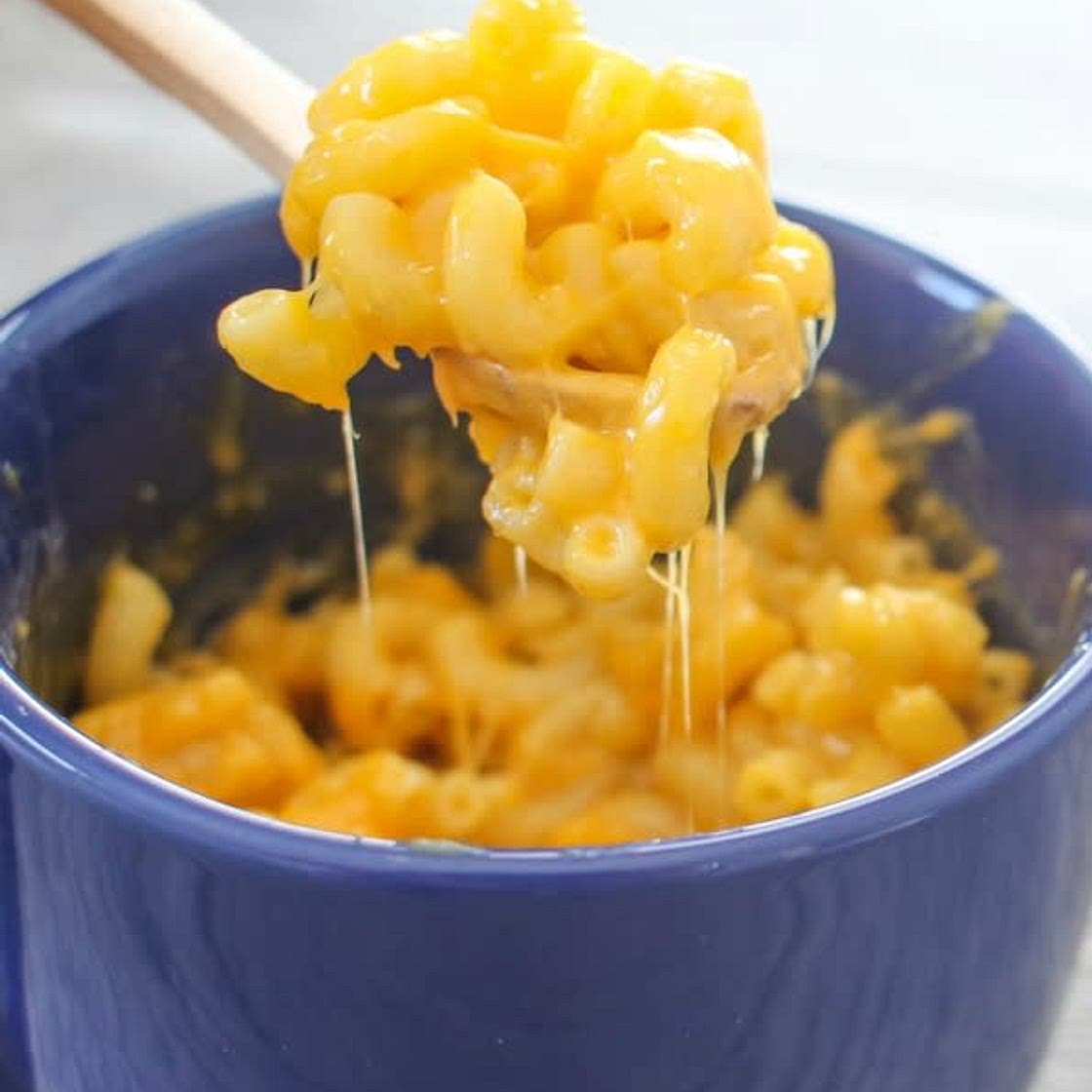 Microwave Macaroni and Cheese in a Mug