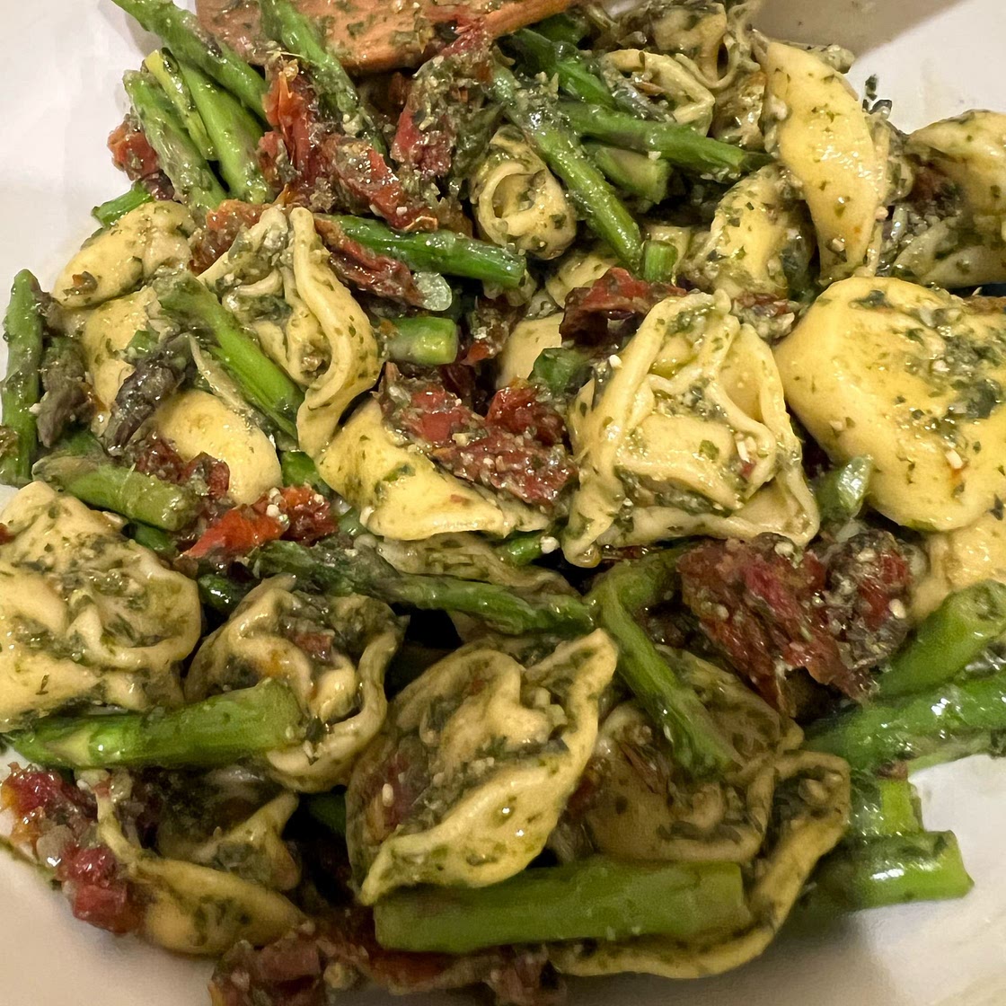 Pesto Pasta with Sun Dried Tomatoes and Roasted Asparagus