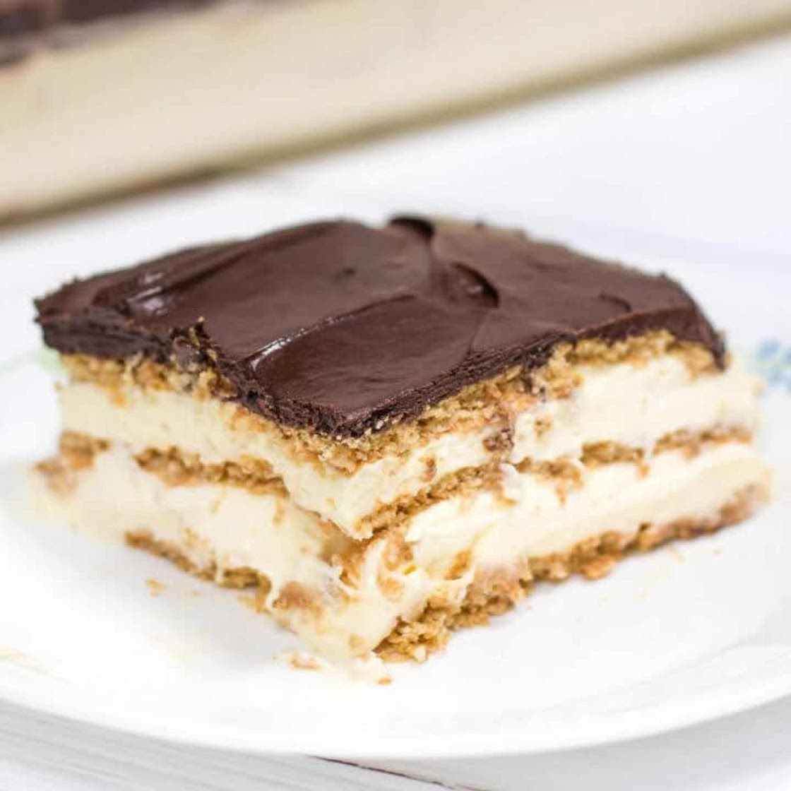 NO-BAKE ECLAIR CAKE