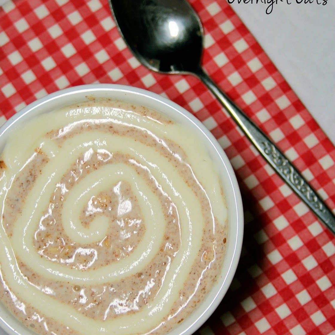 Cinnamon Bun Overnight Oats