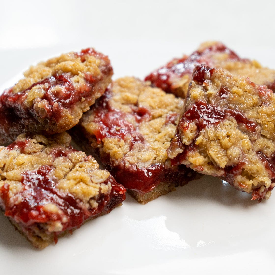 Gluten Free Strawberry Rhubarb Bars - Nomemade
