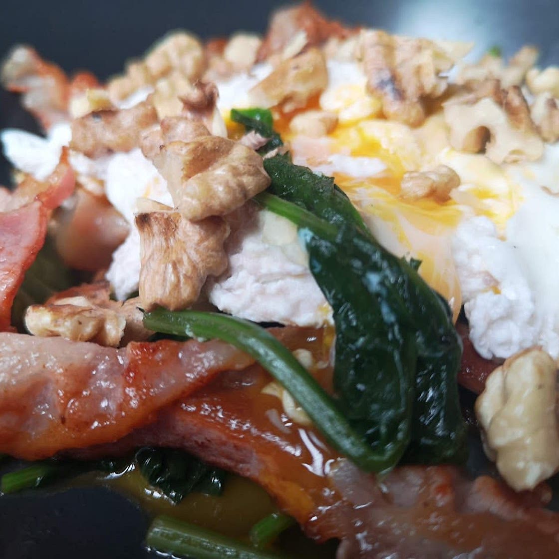 CODDLED EGGS WITH SPINACH AND BACON