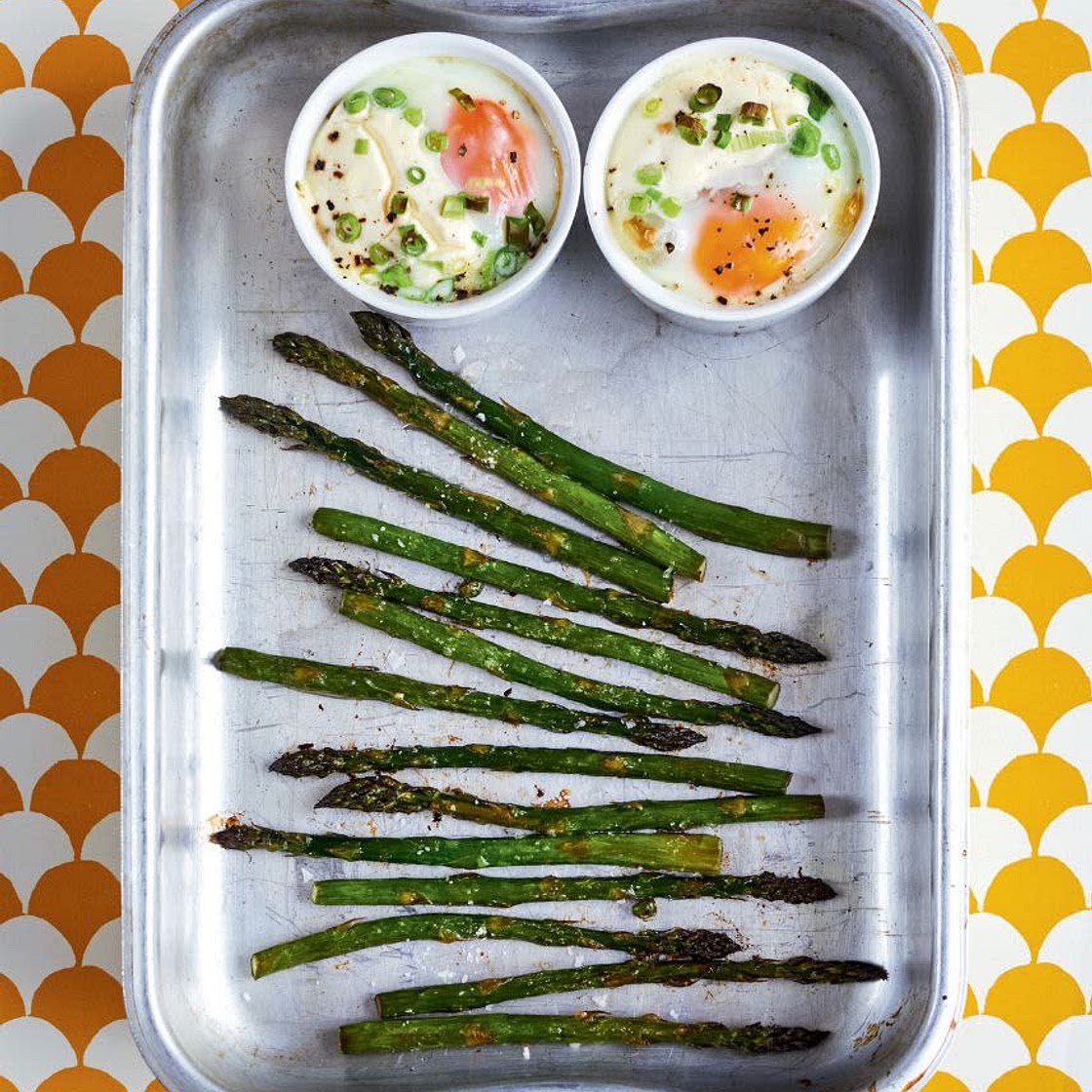 BAKED EGGS WITH ASPARAGUS SOLDIERS