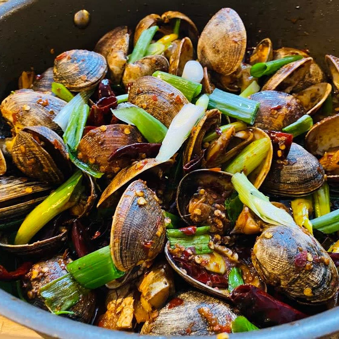 Szechuan Spicy Clam Stir Fry | 辣炒蛤蜊
