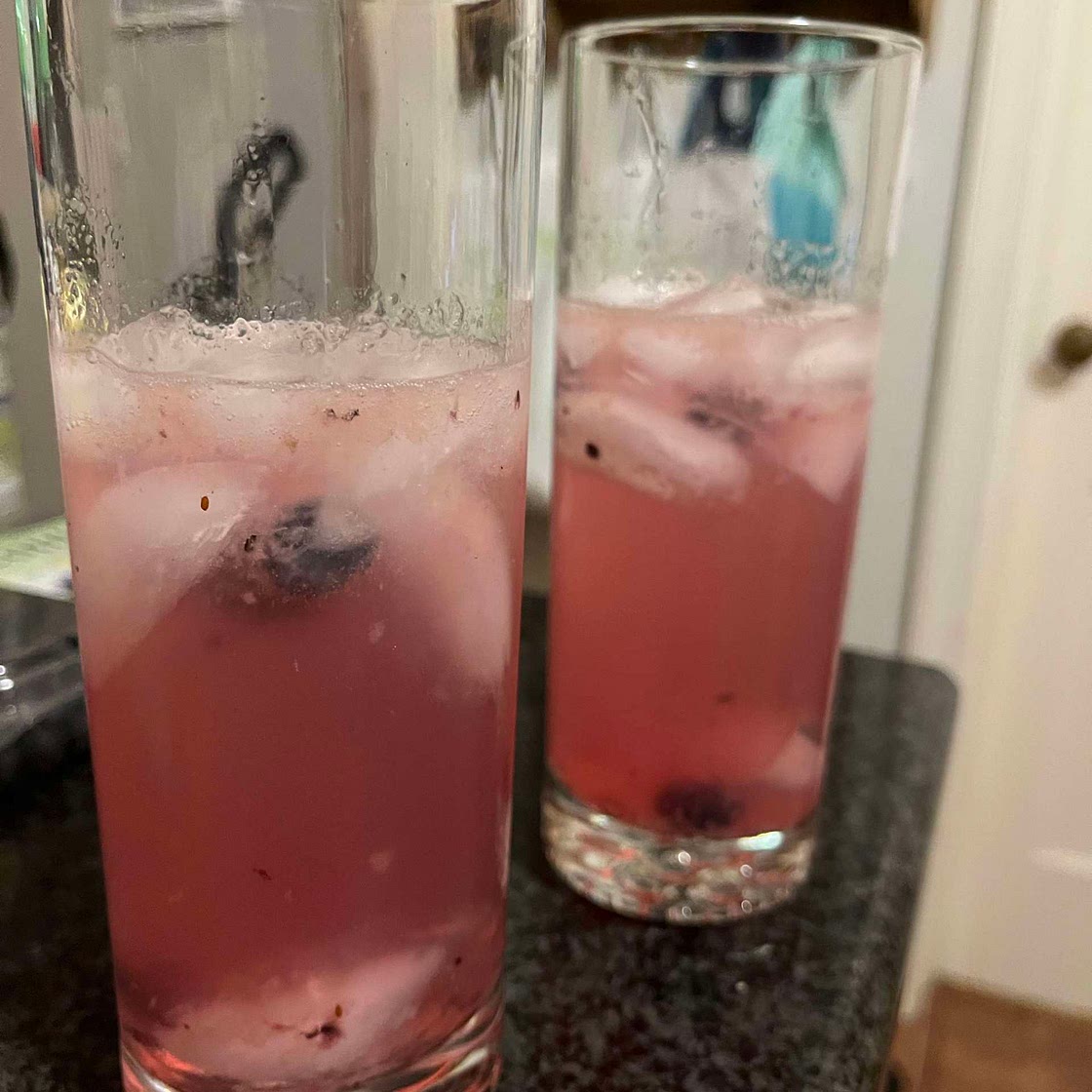 Blueberry Lemon Gin Fizz