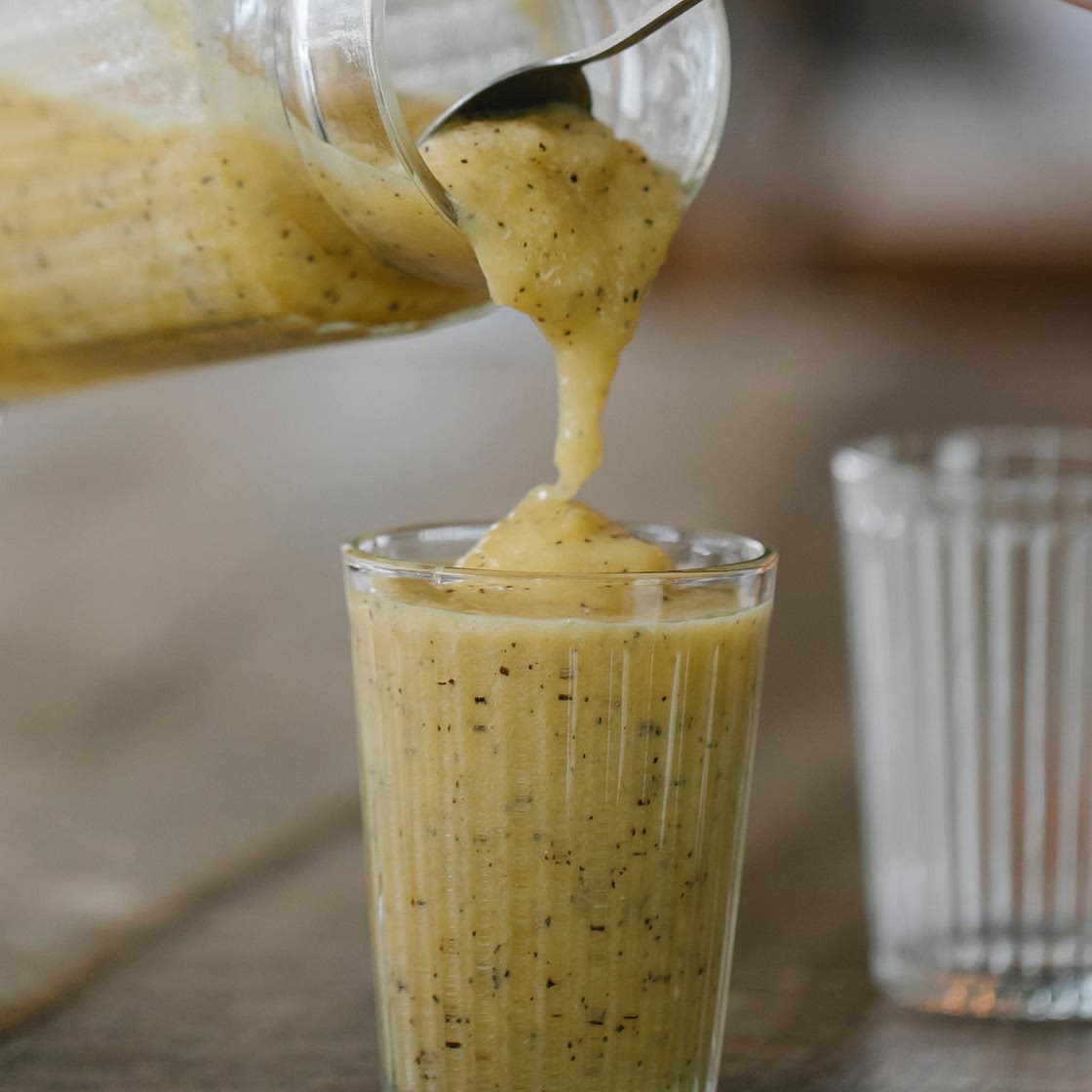 Chocolate Banana Smoothie with Coconut Milk