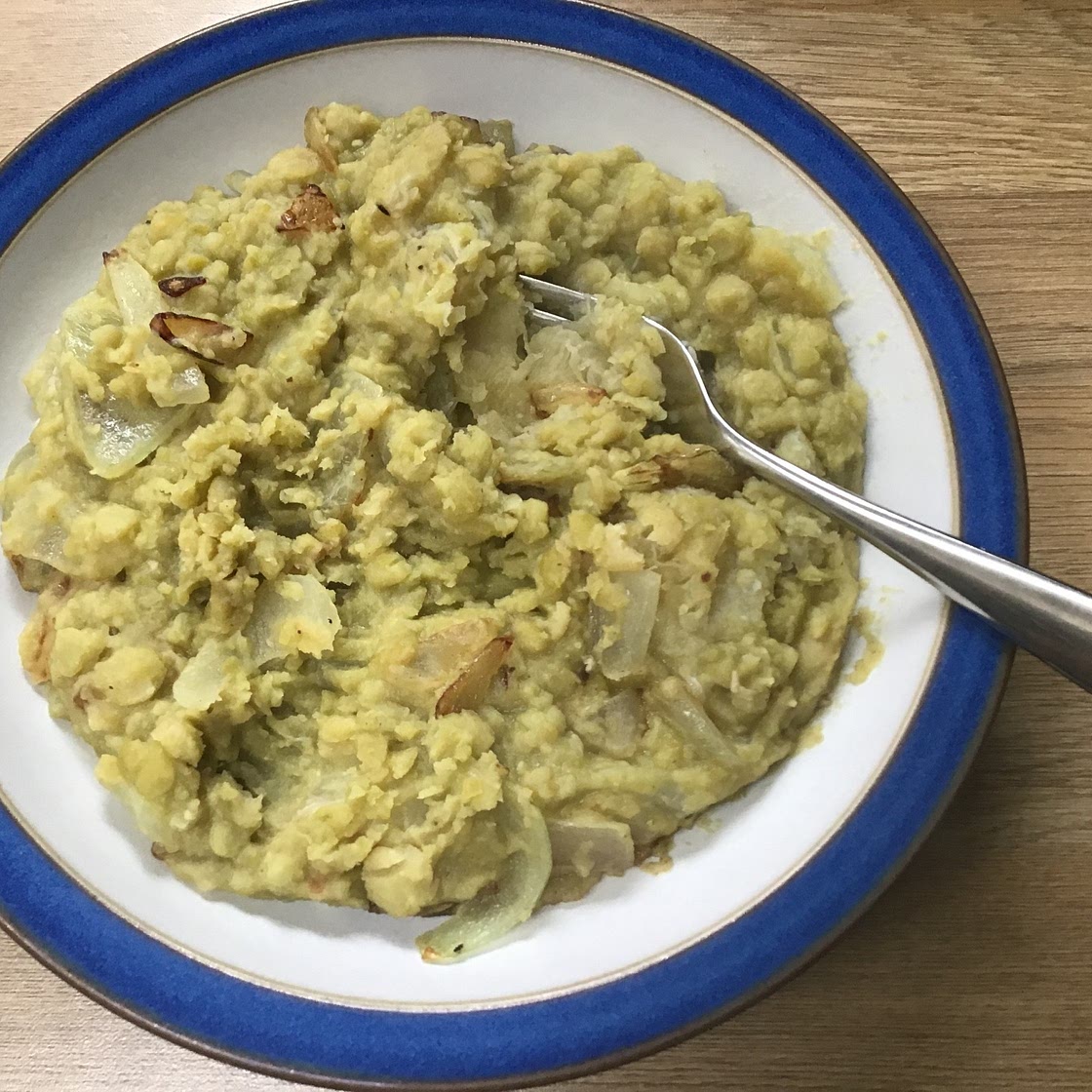 Bananas with Green Split Peas
