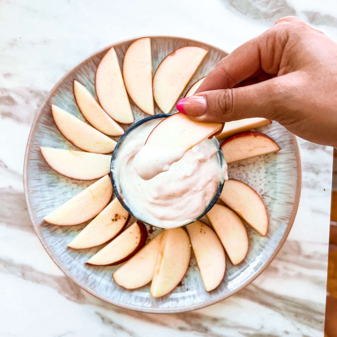 APPLE CINNAMON DIP