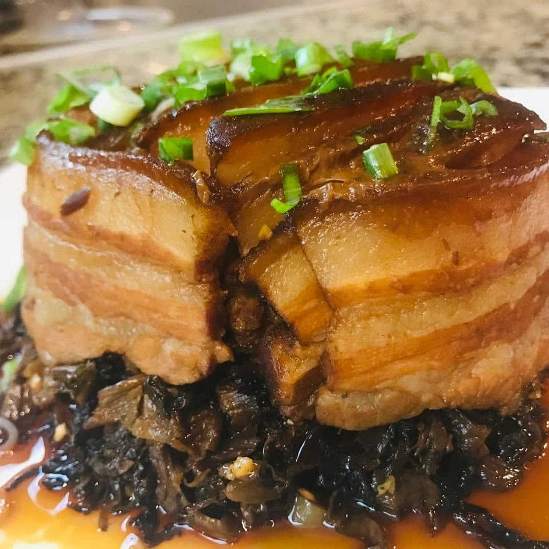 Steamed Pork Belly with Preserved Greens  | 烧白